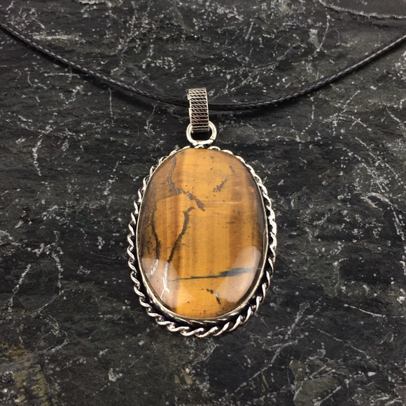 Tiger’s Eye Stone Pendant Necklace - Picture 6 of 10